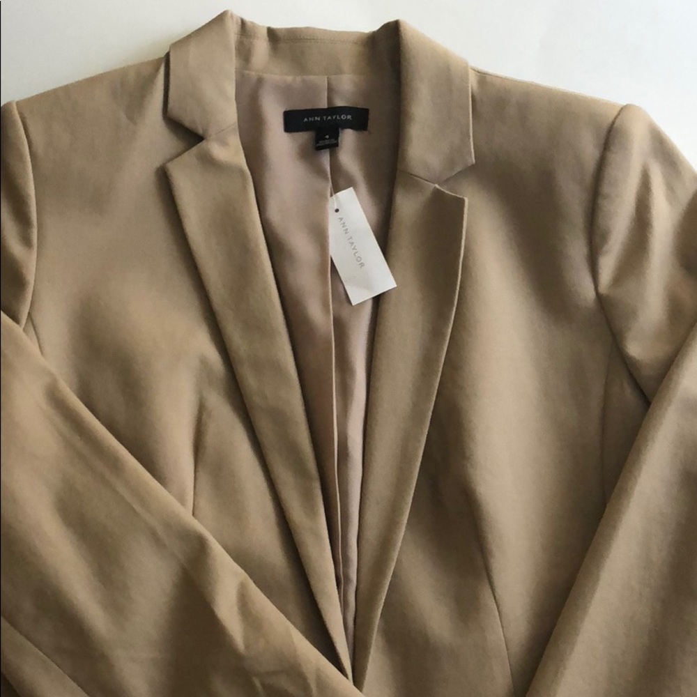 NWT Camel Toned Blazer